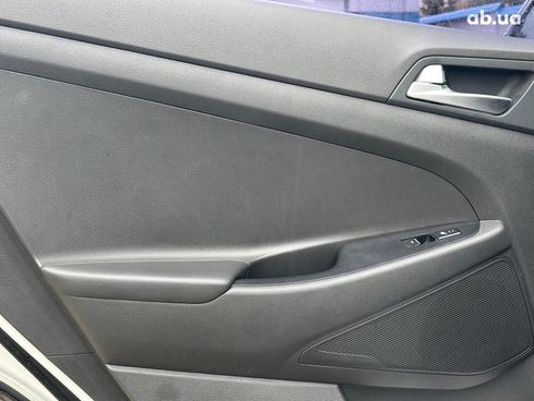 Hyundai Tucson 2017 белый - фото 16