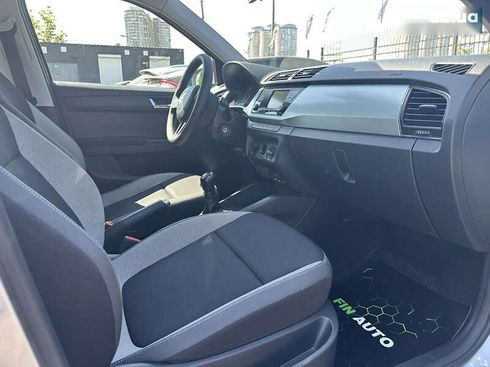 Skoda Fabia 2016 - фото 23