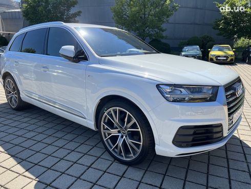 Audi Q7 2018 - фото 31