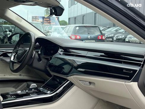 Audi A8 2018 черный - фото 20