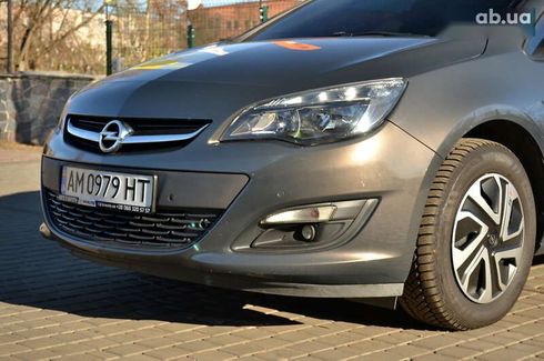 Opel Astra 2015 - фото 10