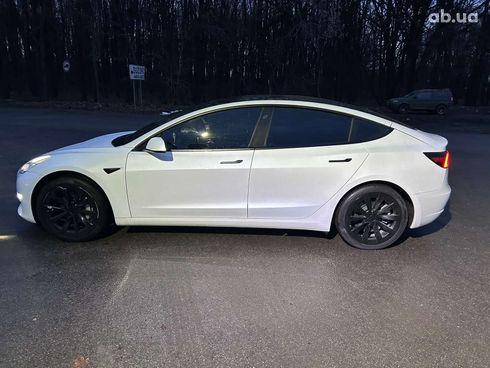 Tesla Model 3 2021 белый - фото 3