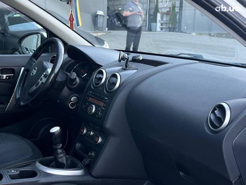 Nissan Qashqai 2010 белый - фото 49