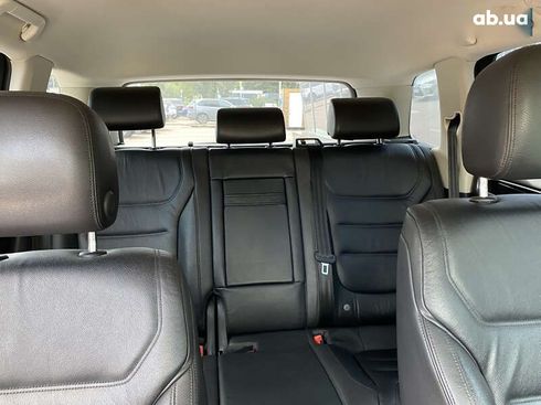 Volkswagen Touareg 2018 - фото 19