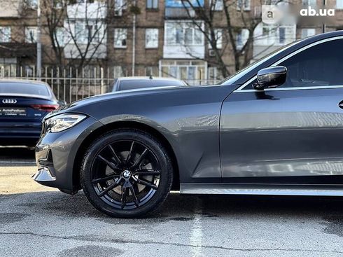 BMW 330 2019 - фото 3