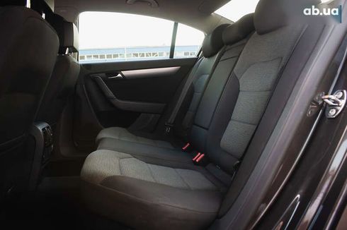 Volkswagen Passat 2011 - фото 13