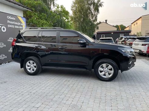 Toyota Land Cruiser Prado 2019 - фото 11