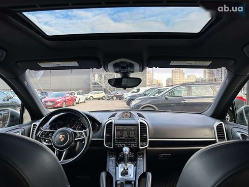 Porsche Cayenne 2015 - фото 27
