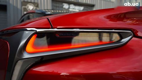 Lexus LC 2017 - фото 21