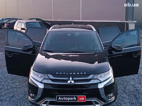 Mitsubishi Outlander 2018 черный - фото 87