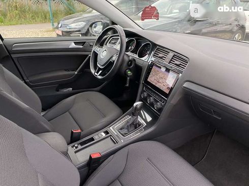 Volkswagen e-Golf 2020 - фото 3