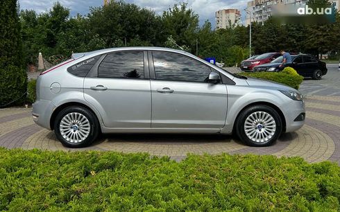 Ford Focus 2010 - фото 8