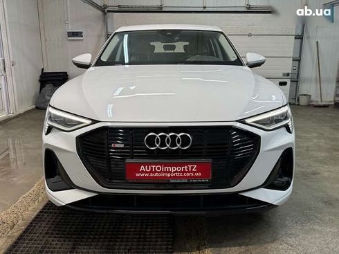 Audi E-Tron 2021 - фото 12