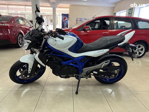 Suzuki Gladius 2012 синий - фото 4