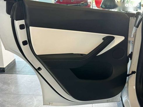Tesla Model Y 2021 - фото 16