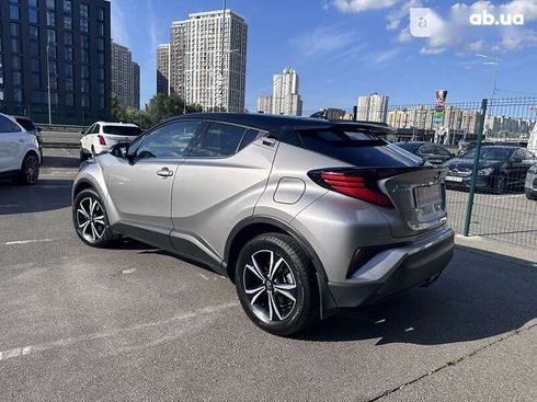 Toyota C-HR 2019 - фото 18