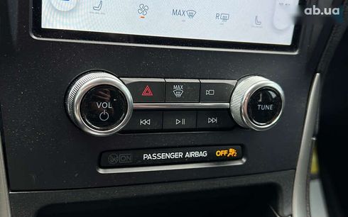 Ford Edge 2021 - фото 22