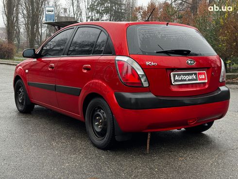 Kia Rio 2008 красный - фото 34