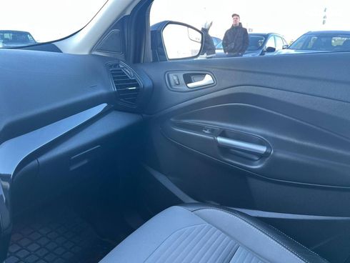Ford Escape 2017 красный - фото 30
