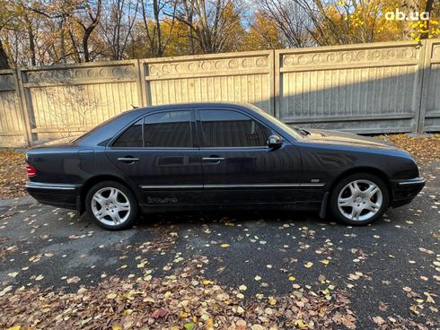 Mercedes-Benz E-Класс 2002 черный - фото 4