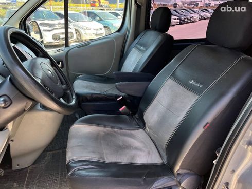 Renault Trafic 2014 серый - фото 42