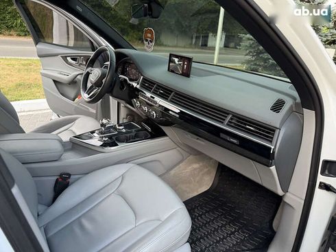 Audi Q7 2018 - фото 27