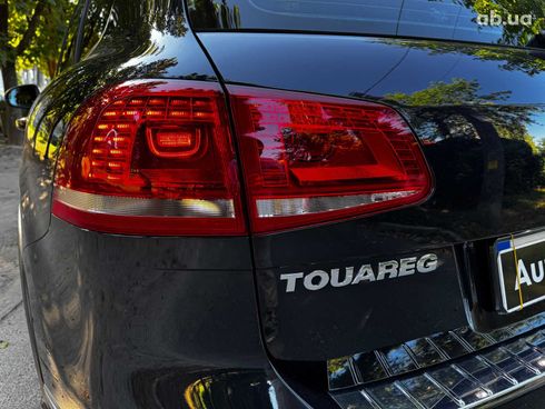 Volkswagen Touareg 2017 синий - фото 24