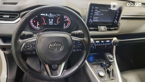 Toyota RAV4 2019 - фото 11