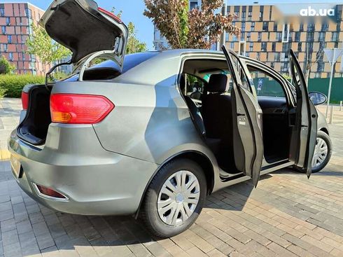 Geely GC5 2014 - фото 21