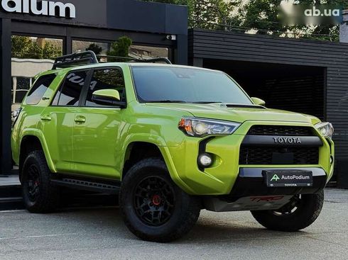 Toyota 4Runner 2021 - фото 9