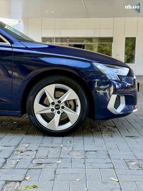 Audi A3 2022 - фото 11