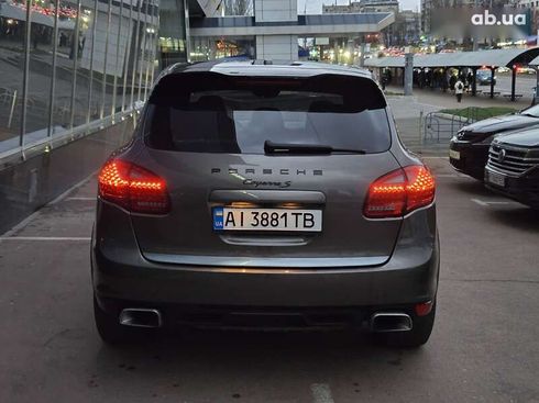 Porsche Cayenne 2011 - фото 6
