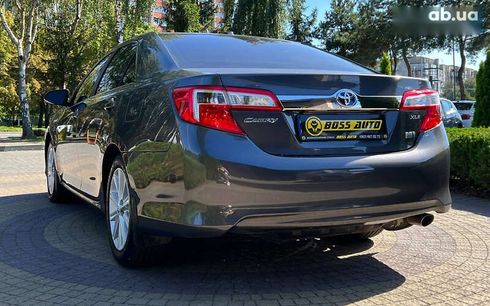Toyota Camry 2013 - фото 5