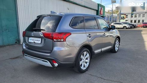 Mitsubishi Outlander 2021 - фото 15