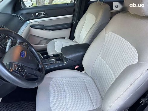 Ford Explorer 2018 - фото 18