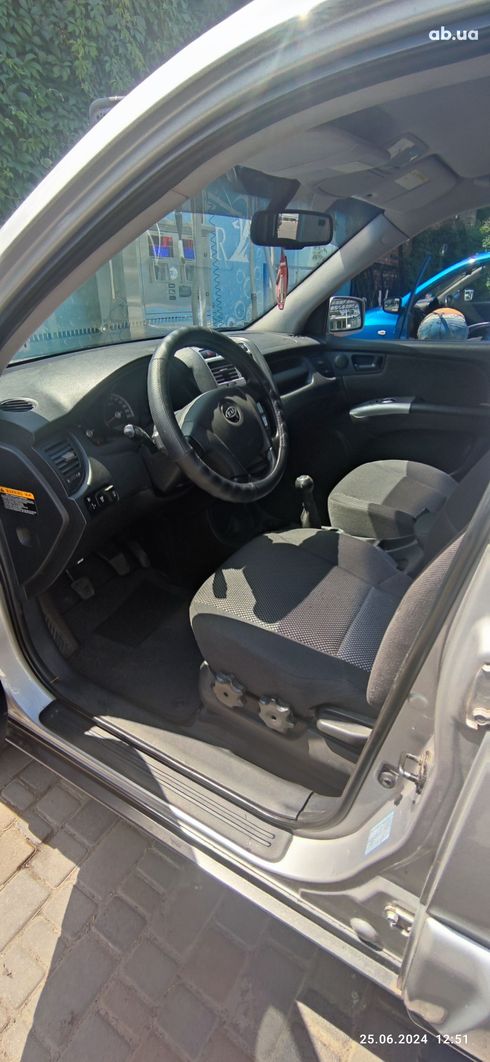 Kia Sportage 2005 - фото 10