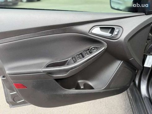 Ford Focus 2016 - фото 16