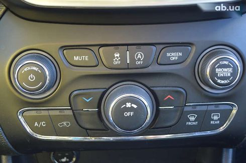 Jeep Cherokee 2019 - фото 25