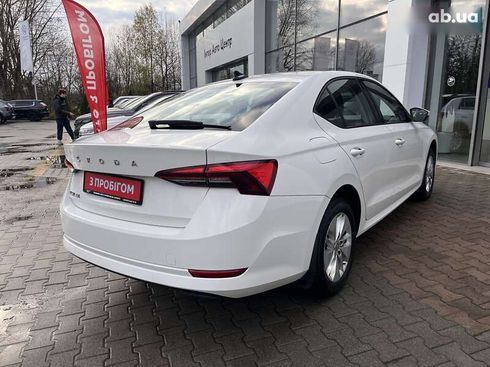 Skoda Octavia 2021 - фото 27