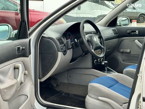 Volkswagen Golf 2000 серый - фото 9