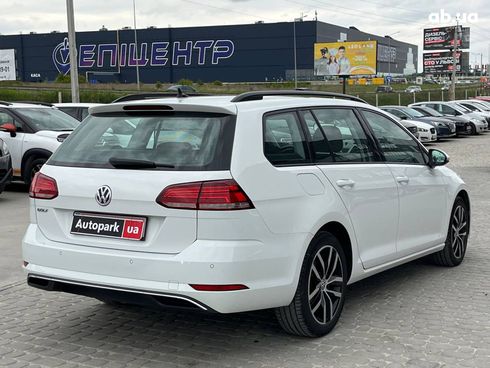 Volkswagen Golf 2020 белый - фото 8