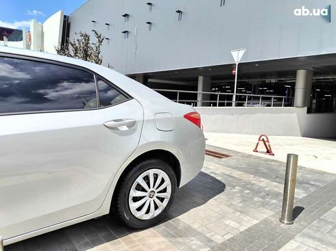 Toyota Corolla 2019 - фото 7