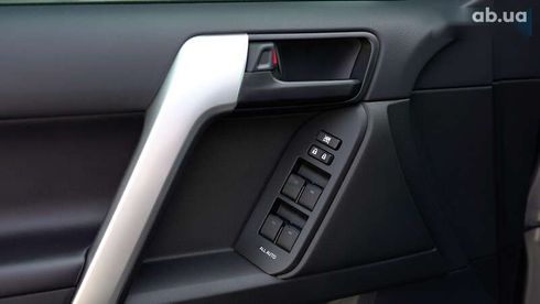 Toyota Land Cruiser Prado 2023 - фото 14