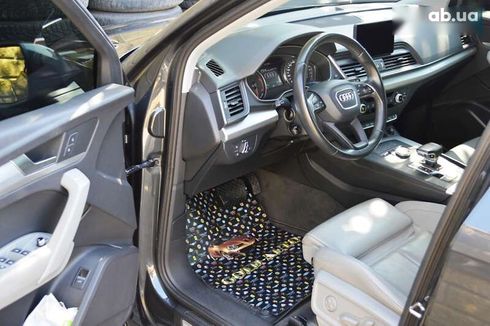 Audi Q5 2017 - фото 20