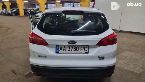 Ford Focus 2016 - фото 15