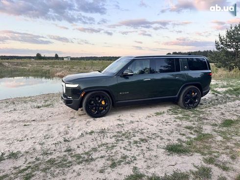 Rivian R1S 2023 - фото 11