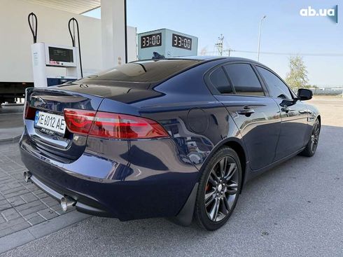Jaguar XE 2015 - фото 9