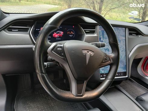 Tesla Model S 2019 красный - фото 8