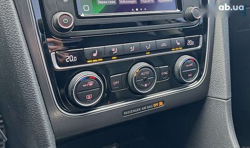 Volkswagen Passat 2018 - фото 27