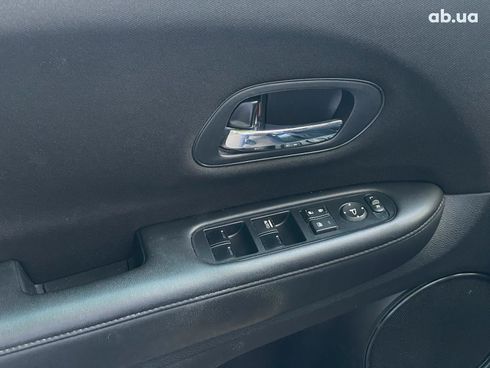 Honda HR-V 2018 черный - фото 13